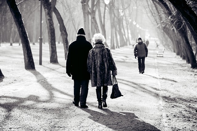 Affirmations while a couple walks in the cold